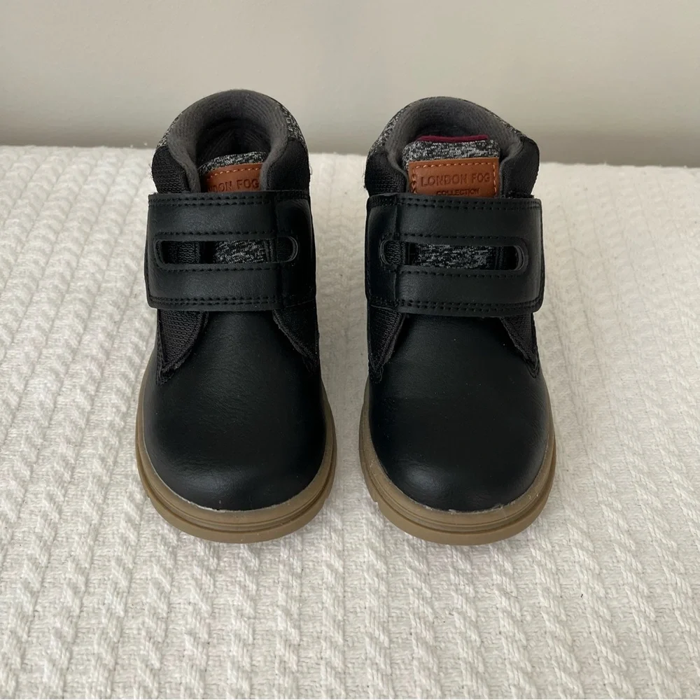 NWOT London Fog Toddler Boys 8 Black Boots Hook & Loop Comfy Cozy Cute Warm